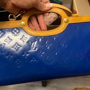 Authentic pre-loved LV Handbag with removable strap